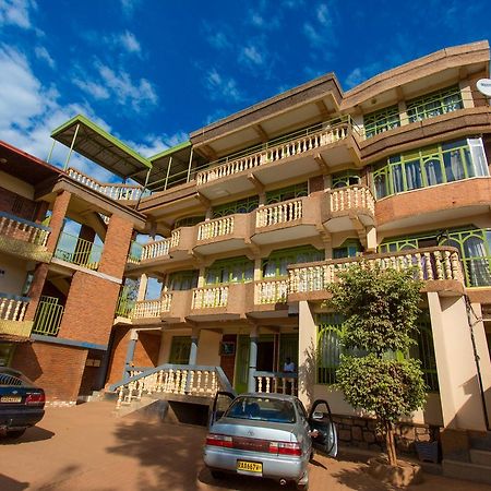 Heart Land Hotel Kigali Exterior foto