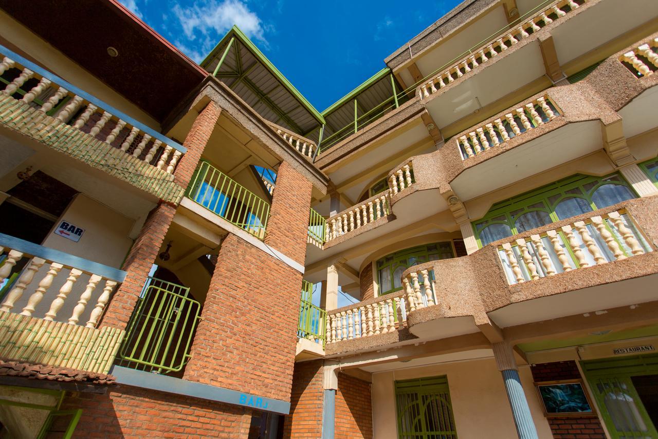Heart Land Hotel Kigali Exterior foto