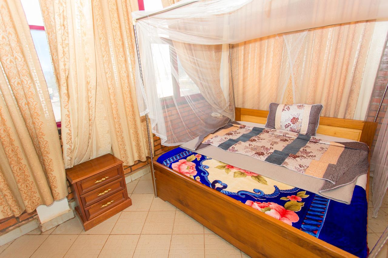 Heart Land Hotel Kigali Exterior foto